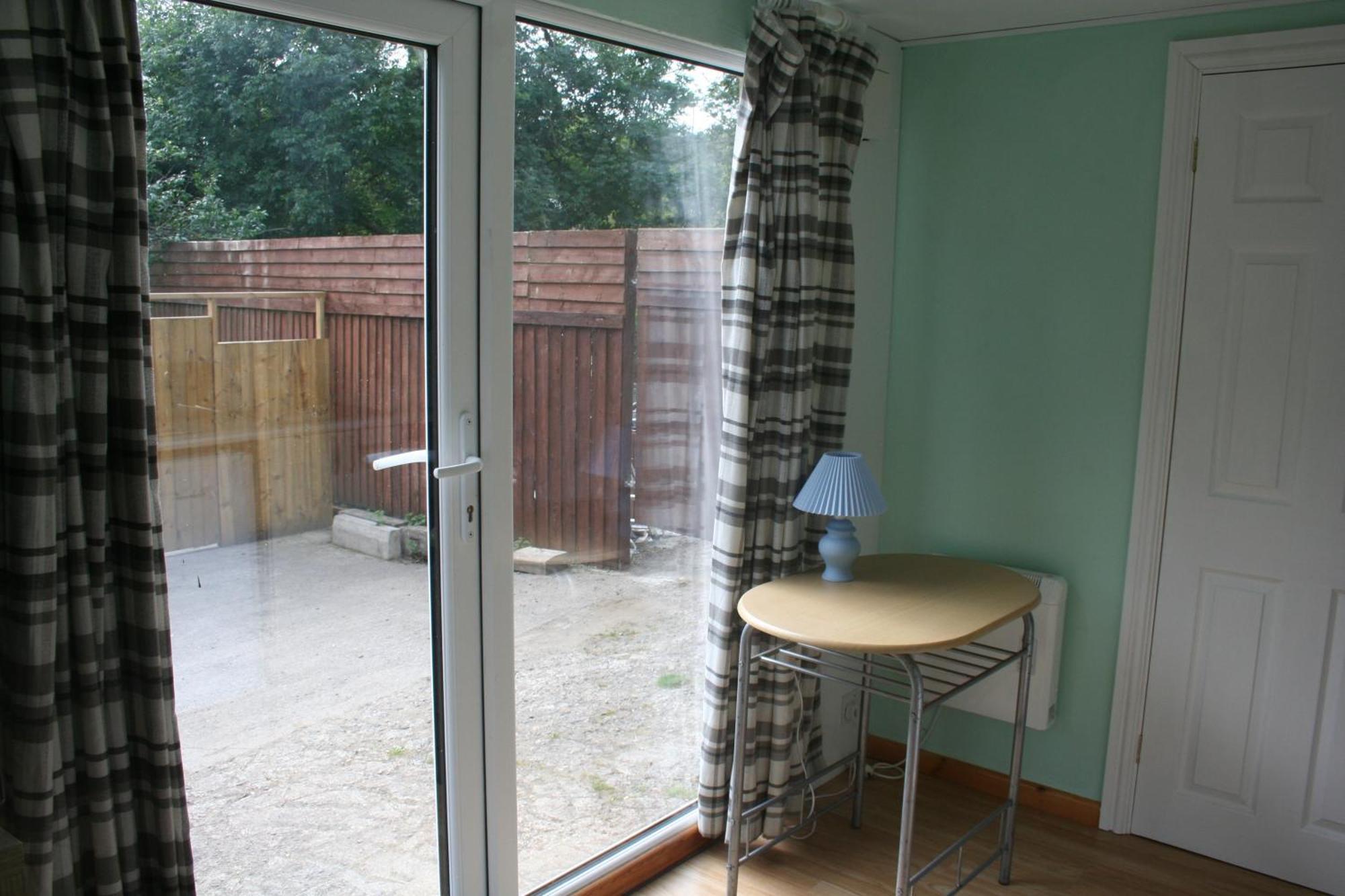 Coynant Farm Guesthouse - Farm Park Stay Swansea Room photo