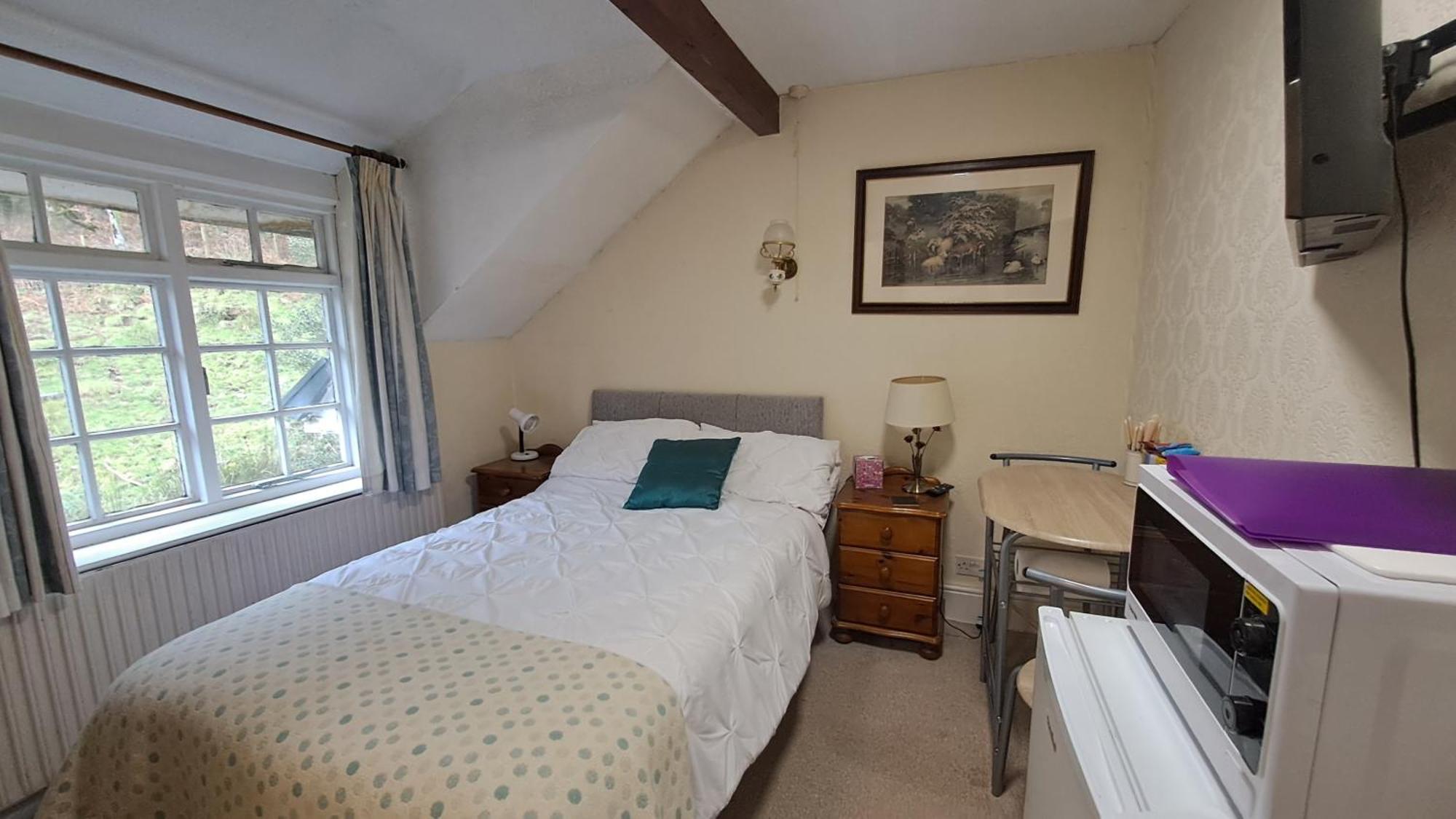 Coynant Farm Guesthouse - Farm Park Stay Swansea Exterior photo